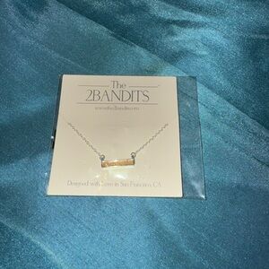 The 2bandits iridescent bar necklace - new